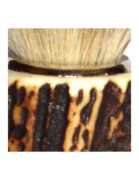 Pennello da barba con manico in cervo
